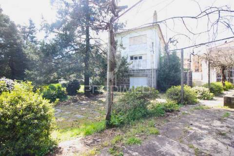 Terreno com 4614 m2 para construção no centro de guimarães