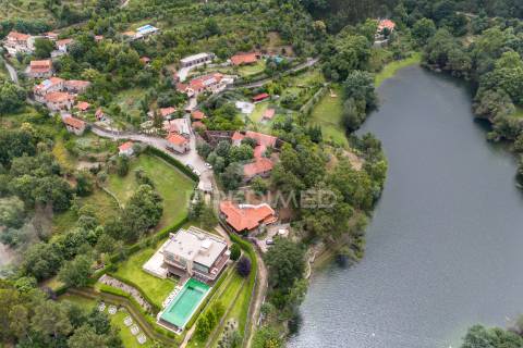 Moradia t3, venda, caniçada, gerês