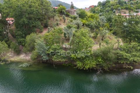 Moradia t3, venda, caniçada, gerês