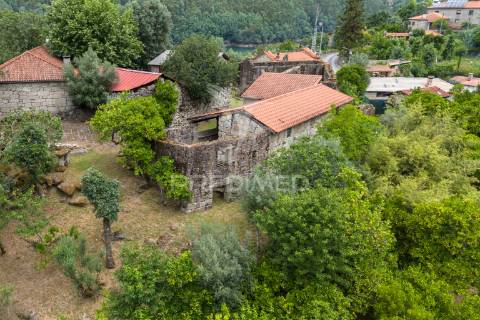 Moradia t3, venda, caniçada, gerês