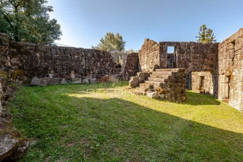 Moradia t3, venda, caniçada, gerês