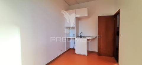 Escritório exclusivo com localização única, pronto a entrar!