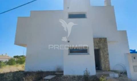 Moradia contemporânea t3 com vista  para o campo - cercados, tavira