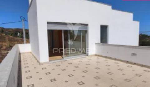 Moradia contemporânea t3 com vista  para o campo - cercados, tavira