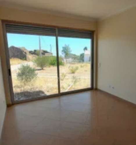 Moradia contemporânea t3 com vista  para o campo - cercados, tavira