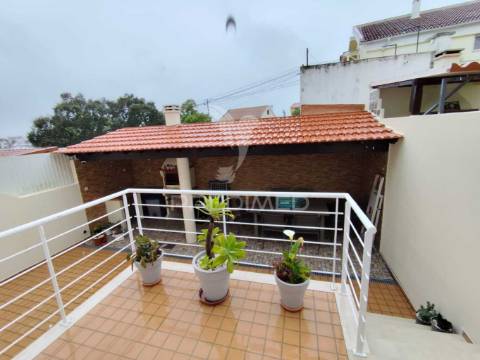 Urbanização quinta da brita moradia t3 c/ garagem