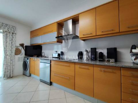 Urbanização quinta da brita moradia t3 c/ garagem