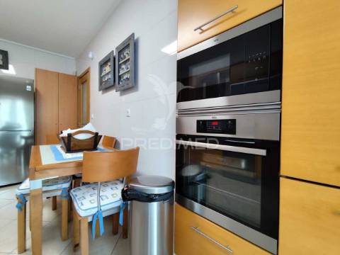 Urbanização quinta da brita moradia t3 c/ garagem