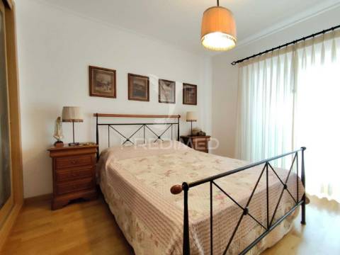 Urbanização quinta da brita moradia t3 c/ garagem