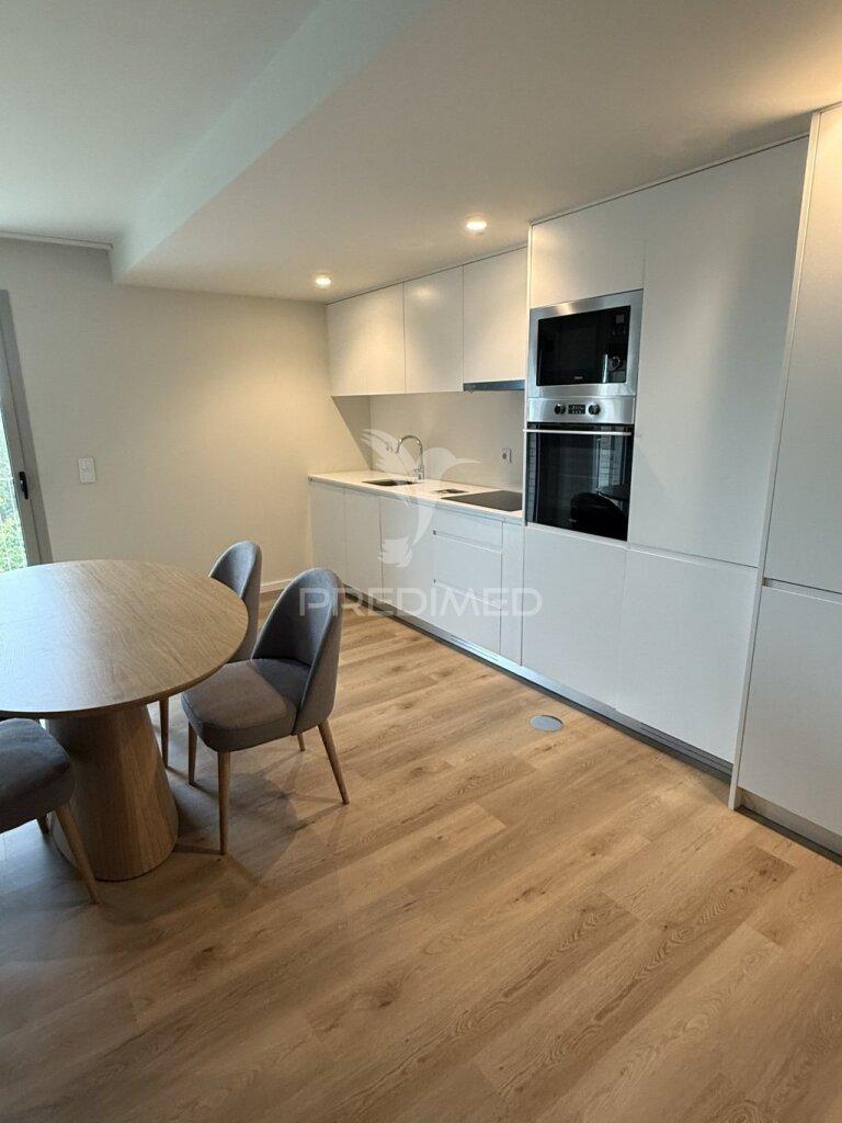 Vende-se t3 novo vilar de andorinho