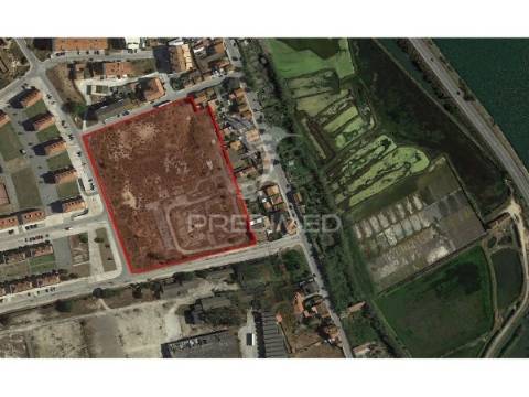 Terreno urbano com 20.877 m² de potencial construtivo na figueira da foz – localização estratégica
