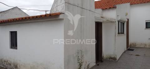 Moradia t2 em couço, coruche.