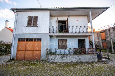 Moradia t4  – pousafoles do bispo, sabugal