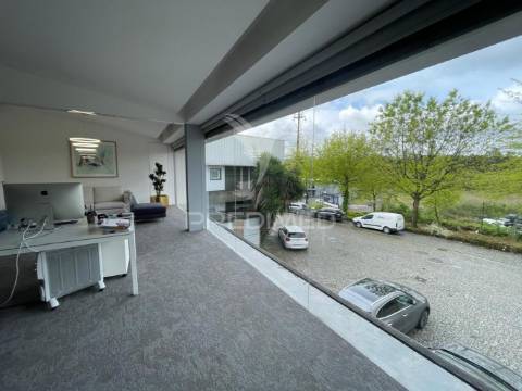 Armazém arrendamento em urgezes, guimarães