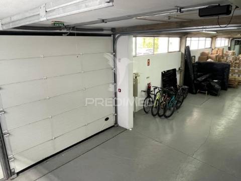 Armazém arrendamento em urgezes, guimarães