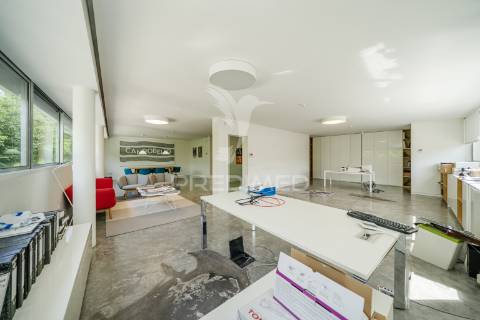 Extraordinário armazém em urgezes, guimarães