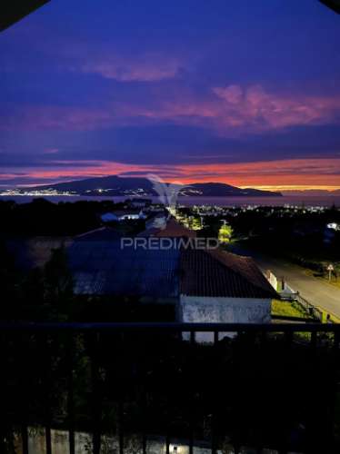 Casa encantadora na vila madalena com vistas deslumbrantes - moradia t5