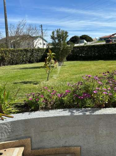 Moradia bi familiar t4 | próximo da praia | vieira leiria