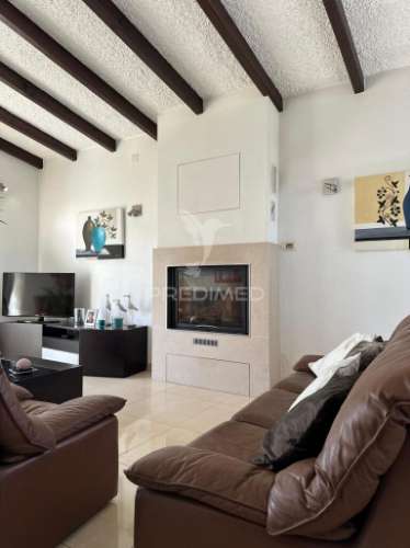 Moradia bi familiar t4 | próximo da praia | vieira leiria