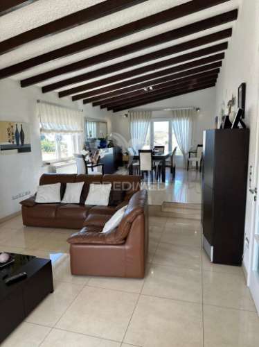 Moradia bi familiar t4 | próximo da praia | vieira leiria