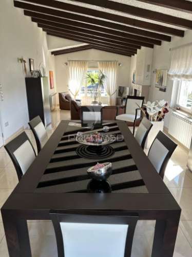 Moradia bi familiar t4 | próximo da praia | vieira leiria