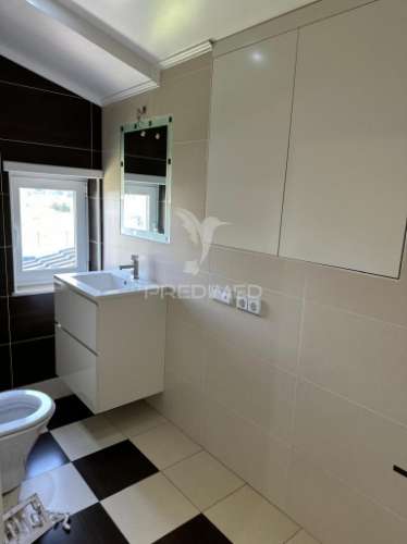 Moradia bi familiar t4 | próximo da praia | vieira leiria