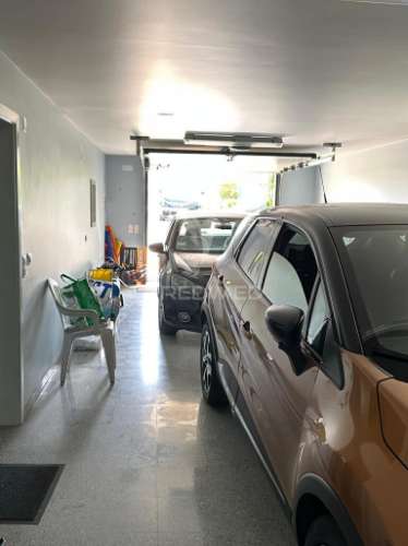 Moradia bi familiar t4 | próximo da praia | vieira leiria