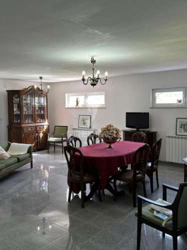 Moradia bi familiar t4 | próximo da praia | vieira leiria