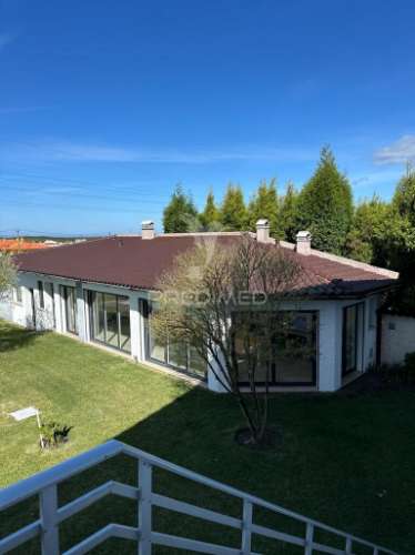 Moradia bi familiar t4 | próximo da praia | vieira leiria