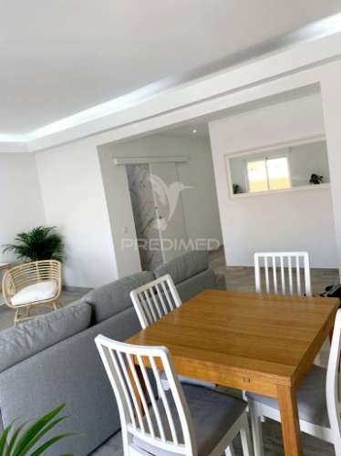 Apartamento t2 remodelado em quarteira, otima localização