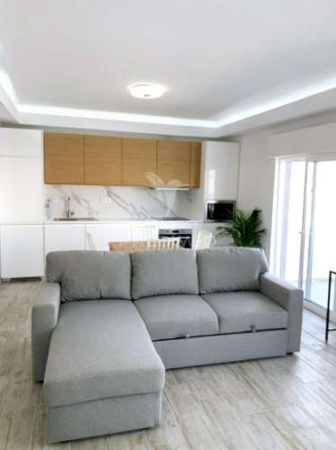 Apartamento t2 remodelado em quarteira, otima localização