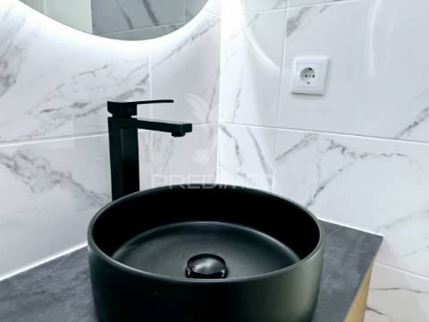 Apartamento t2 remodelado em quarteira, otima localização