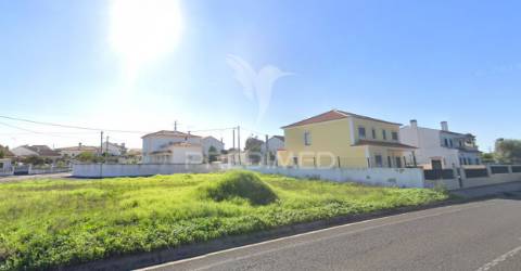 Terreno urbano com 695,75 m² em vale da pinta (cartaxo)