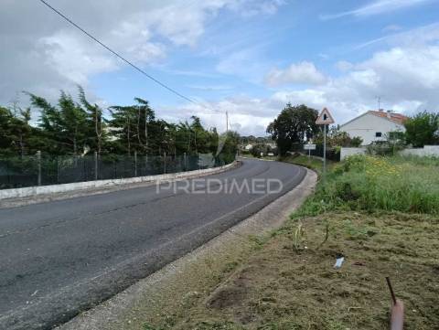 Terreno urbano com 695,75 m² em vale da pinta (cartaxo)