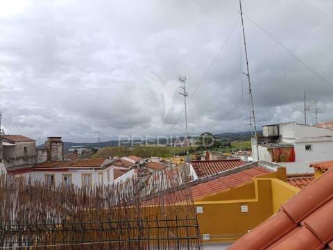 Moradia t3 no centro histórico de elvas