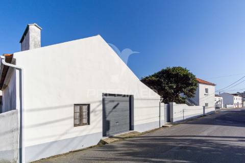 Moradia t2 + em olho marinho