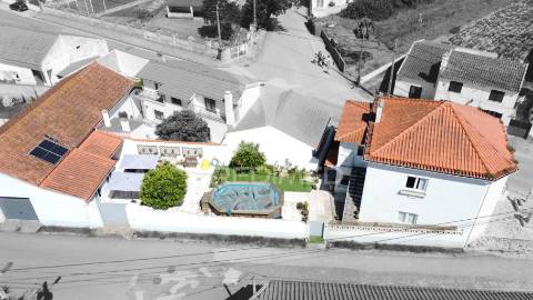 Moradia t2 + em olho marinho