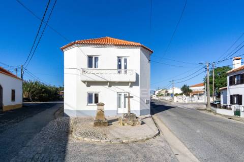 Moradia t2 + em olho marinho