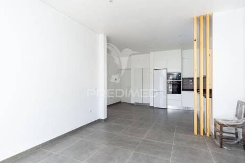 Moradia t2 + em olho marinho