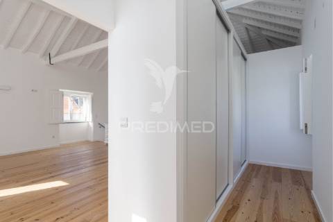 Moradia t2 + em olho marinho