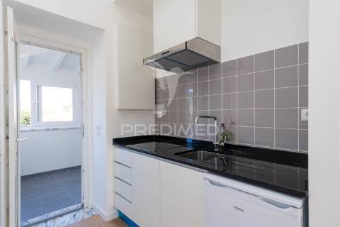 Moradia t2 + em olho marinho