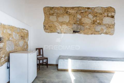 Moradia t2 + em olho marinho