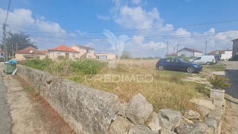Terreno- construção de moradias em frazão, paços de ferreira