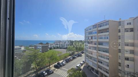 T3 com vista mar em paço de arcos