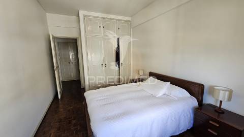 T3 com vista mar em paço de arcos