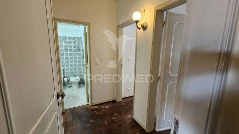 T3 com vista mar em paço de arcos