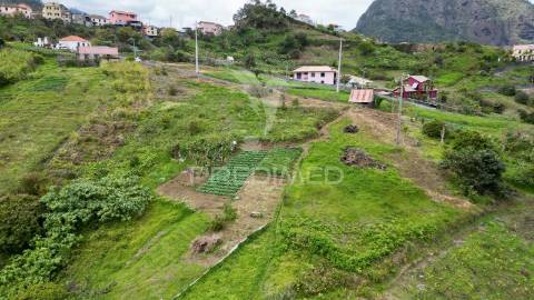 Terreno com 1198m2, porto da cruz