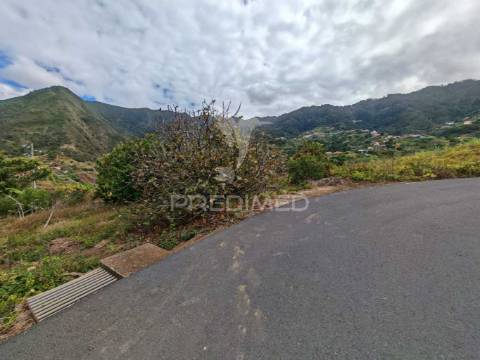 Terreno com 1198m2, porto da cruz