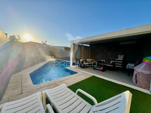 Moradia t3 com piscina