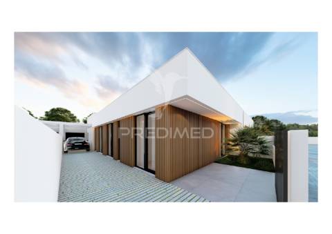 Moradia t4 térrea, com 3 suites e piscina no condomínio tower village